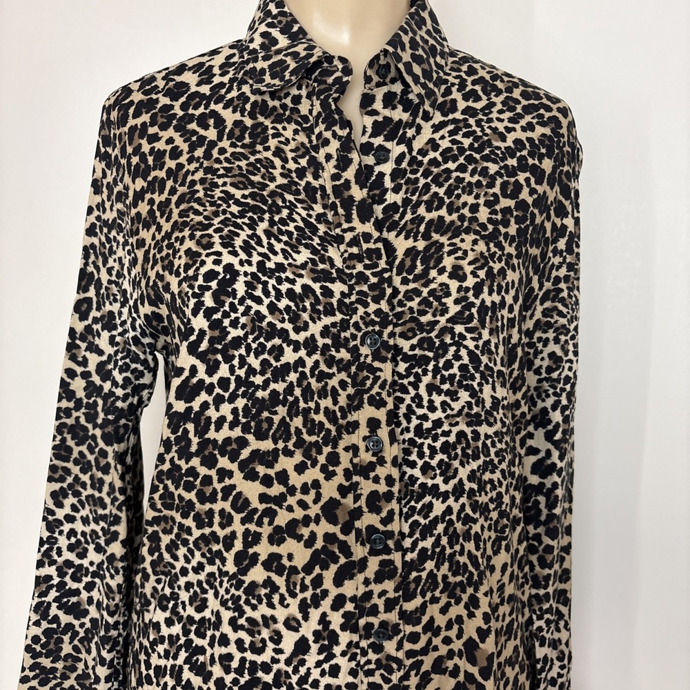 Rochelle Behrens The Shirt Blouse Womens M Button Front animal print viscose - Picture 2 of 7